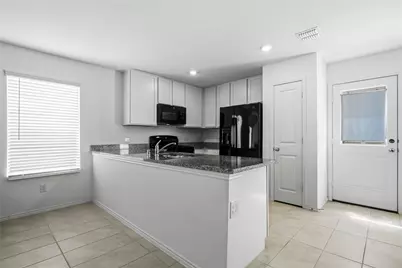 9609 Lightfoot Road, Fort Worth, TX 76179 - Photo 7
