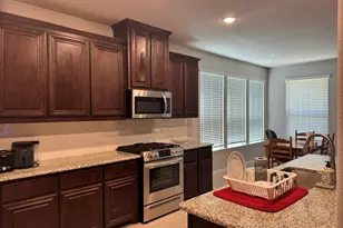 2909 Parkwood Cir, Denton, TX 76226 - Photo 13