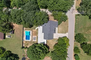 401 E Oakdale St, Keene, TX 76059 - Photo 35