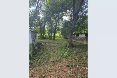 235 N Shore Drive, Dallas, TX 75216 - Photo 9