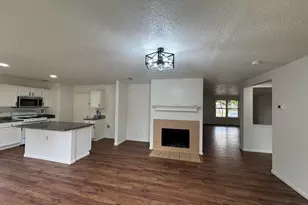 7305 Marsland Ln, Arlington, TX 76001 - Photo 7