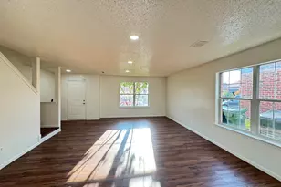 7305 Marsland Ln, Arlington, TX 76001 - Photo 17