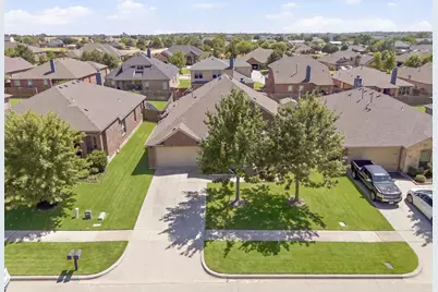 1425 Clayton Lane, Celina, TX 75009 - Photo 37