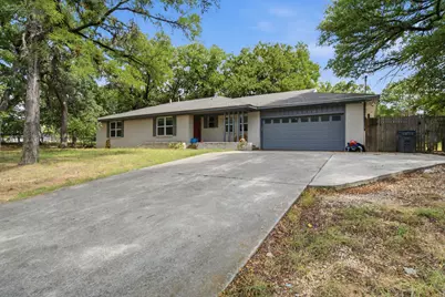 128 Redbird Lane N, Azle, TX 76020 - Photo 3