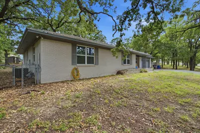 128 Redbird Lane N, Azle, TX 76020 - Photo 27