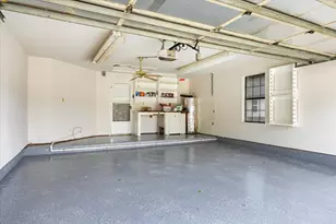 417 Sky Harbour Ct, Granbury, TX 76049 - Photo 5