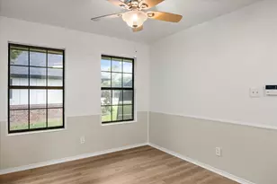 417 Sky Harbour Ct, Granbury, TX 76049 - Photo 19