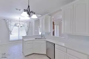 342 Pilgrim Rd, Abilene, TX 79602 - Photo 9