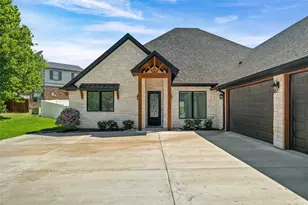 9303 Bellechase Rd, Granbury, TX 76049 - Photo 3