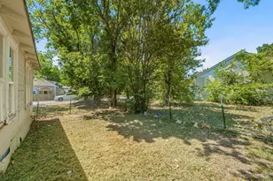 490 S 1st Ave, Stephenville, TX 76401 - Photo 19