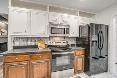 6824 Ridgewood Drive, North Richland Hills, TX 76182 - Photo 17