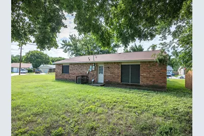 10217 Ironwood Lane, Dallas, TX 75249 - Photo 23