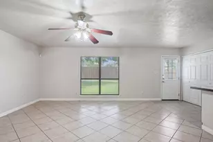 10217 Ironwood Ln, Dallas, TX 75249 - Photo 5