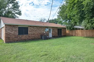10217 Ironwood Ln, Dallas, TX 75249 - Photo 25