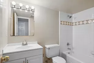 10217 Ironwood Ln, Dallas, TX 75249 - Photo 17