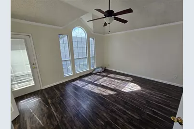401 Bent Creek Drive, Garland, TX 75040 - Photo 11