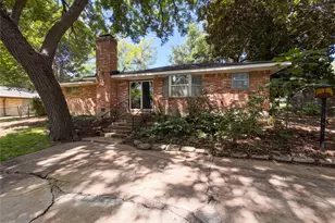 304 Brook Hollow Dr, DeSoto, TX 75115 - Photo 21