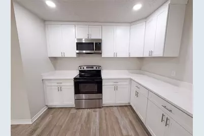 304 Brook Hollow Drive, DeSoto, TX 75115 - Photo 11