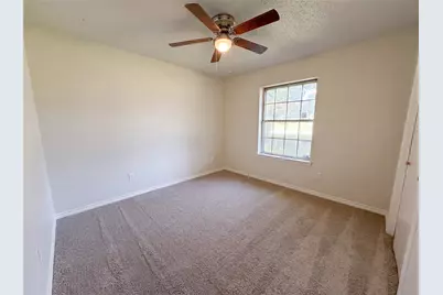 304 Brook Hollow Drive, DeSoto, TX 75115 - Photo 15