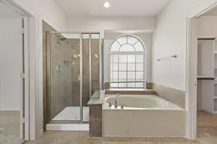2824 Pino, Grand Prairie, TX 75054 - Photo 13