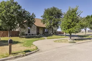 102 Tiffany Tr, Weatherford, TX 76086 - Photo 3
