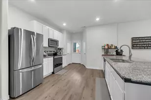 5645 Willamette Dr, Fort Worth, TX 76119 - Photo 7