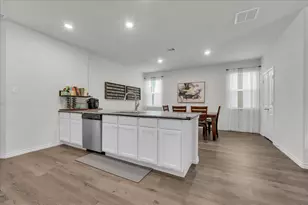 5645 Willamette Dr, Fort Worth, TX 76119 - Photo 9