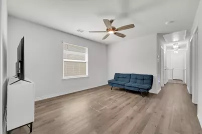 5645 Willamette Drive, Fort Worth, TX 76119 - Photo 19