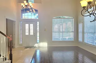 3455 Daisy Ln, Grand Prairie, TX 75052 - Photo 5