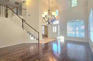 3455 Daisy Ln, Grand Prairie, TX 75052 - Photo 3