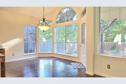 3455 Daisy Lane, Grand Prairie, TX 75052 - Photo 11