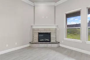 620 Jameson St, Springtown, TX 76082 - Photo 11