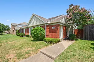 7611 Cousteau Dr, Rowlett, TX 75088 - Photo 3