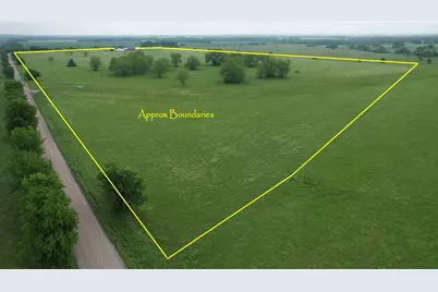 7400 County Road 4726, Wolfe City, TX 75496 - Photo 31
