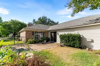 2825 Chimney Hill Drive, Waco, TX 76708 - Photo 25