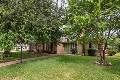 2825 Chimney Hill Drive, Waco, TX 76708 - Photo 3