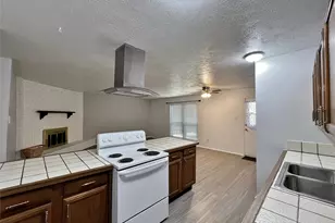 7127 Winterberry Dr, Dallas, TX 75249 - Photo 13