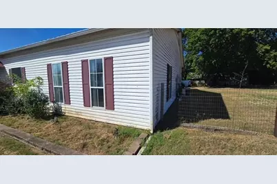 10621 Fm 2450, Sanger, TX 76266 - Photo 17