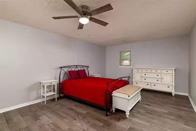 637 Post Oak Drive, Hurst, TX 76053 - Photo 15