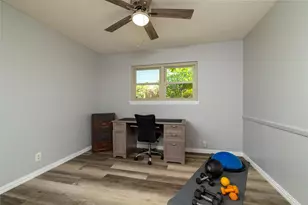 637 Post Oak Dr, Hurst, TX 76053 - Photo 21