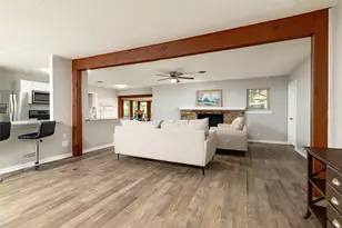 637 Post Oak Dr, Hurst, TX 76053 - Photo 5