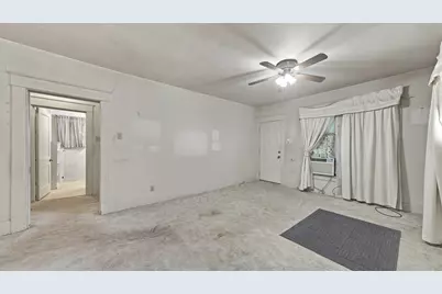 2014 3rd Avenue, Mineral Wells, TX 76067 - Photo 11