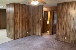 826 W 9th St, Bonham, TX 75418 - Photo 7