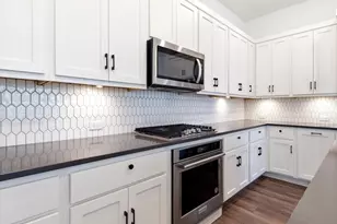 1070 Keene Rdg Dr, Allen, TX 75013 - Photo 13