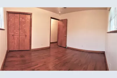 5305 Ammons Street, Haltom City, TX 76117 - Photo 9
