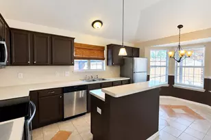 610 Brookside Dr, Cedar Hill, TX 75104 - Photo 11