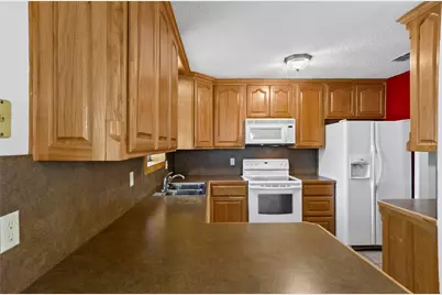 1509 Raborn Drive, Bowie, TX 76230 - Photo 7