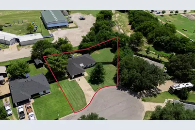 1307 Linda Court, Cleburne, TX 76033 - Photo 29