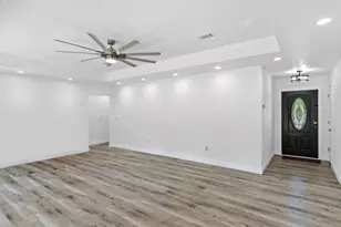 505 Galia St, Bowie, TX 76230 - Photo 5