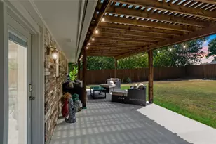 505 Galia St, Bowie, TX 76230 - Photo 25